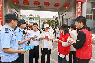 又稳又准！谢顿-夏普近5战场均26.2分6.6板5助 场均命中4个三分